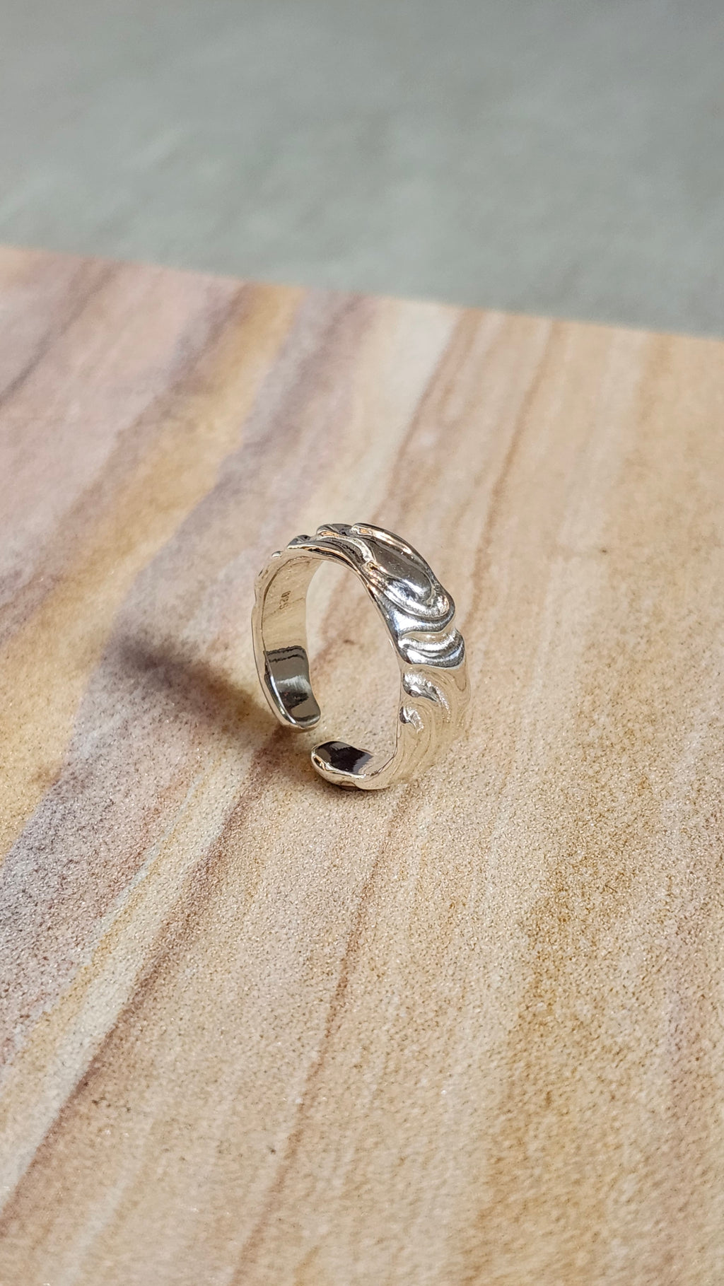 Funky ring ajustable