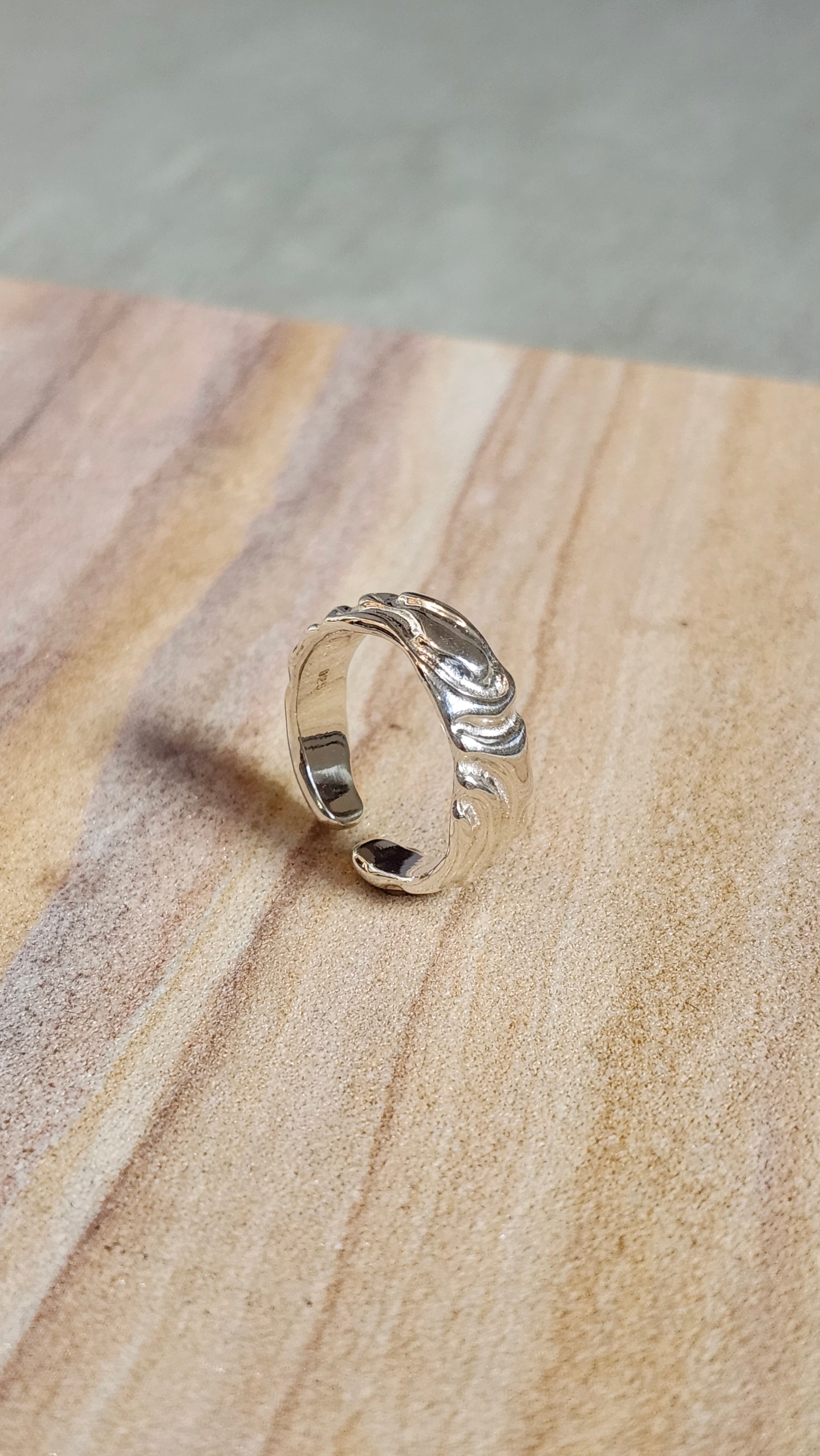 Funky ring ajustable